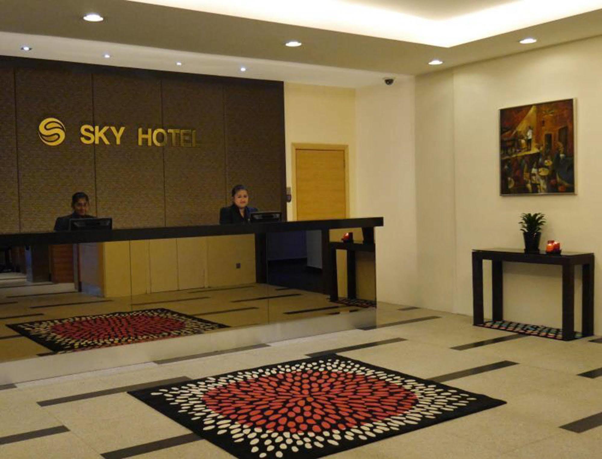 Sky Hotel Куала Лумпур Екстериор снимка