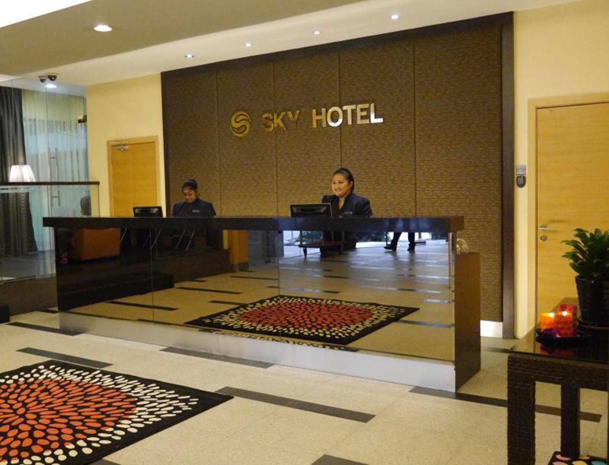 Sky Hotel Куала Лумпур Екстериор снимка